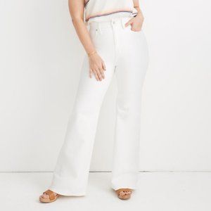 Madwell 11" High-Rise Flare Jeans in Tile White